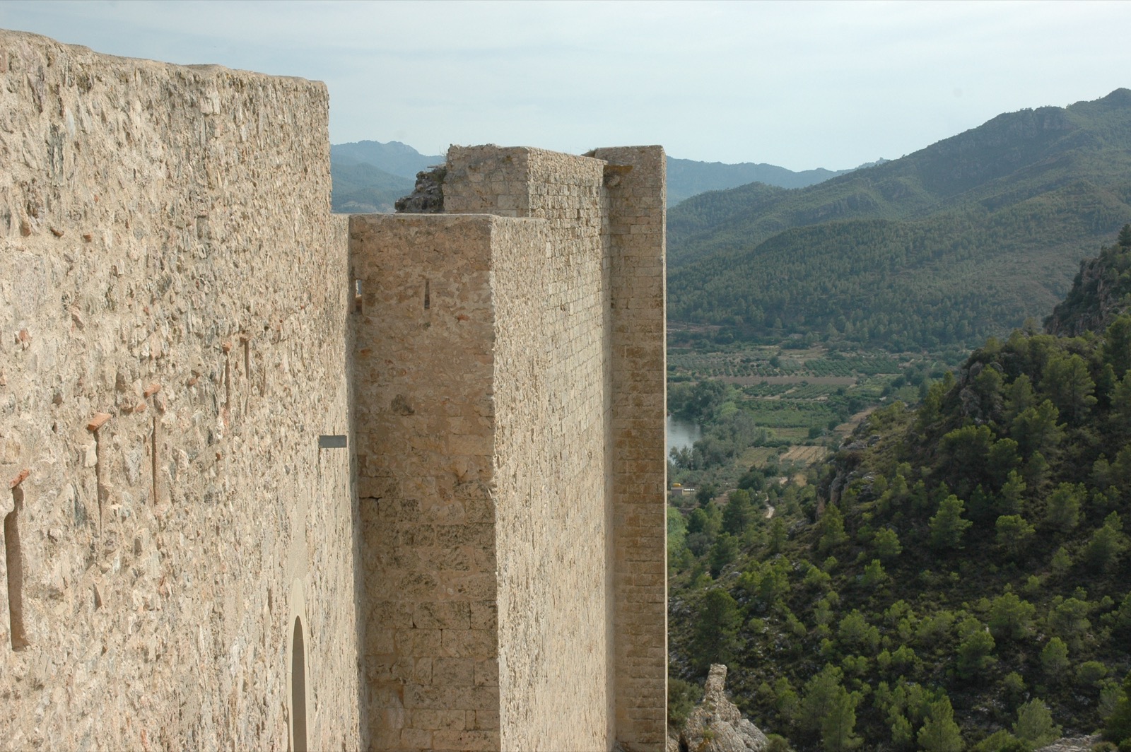 Castell de Miravet — photo 1