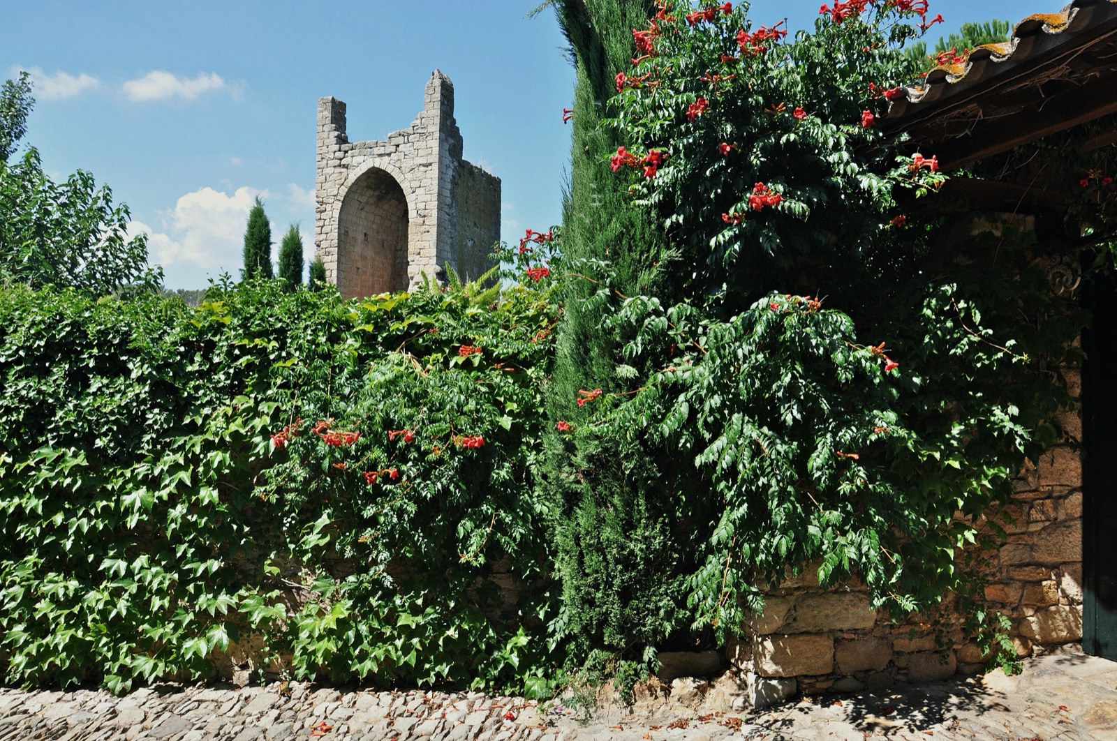 Castell de Peratallada — photo 1