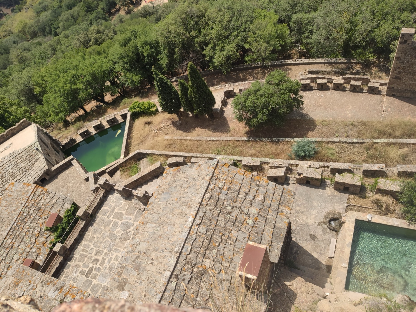 Castell de Requesens — photo 1